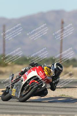 media/Oct-30-2025-Racers Edge (Thu) [[dabbdaf680]]/3-B Group/Session 4 Turn 16/